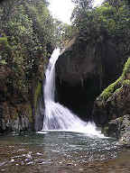 Cascada pe raul Savegre