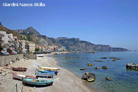 Vacanta in Giardini-Naxos, Sicilia, vacante de vis, calatorie, insule si locuri de scufundat, top plaje de vis
