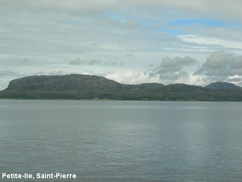 Vacanta in Petite-Ile, Saint-Pierre, vacante de vis, calatorie, insule si locuri de scufundat, top plaje de vis