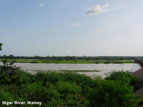 Vacanta in Niger River, Niamey, vacante de vis, calatorie, insule si locuri de scufundat, top plaje de vis